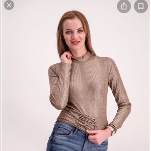 Guess crop top